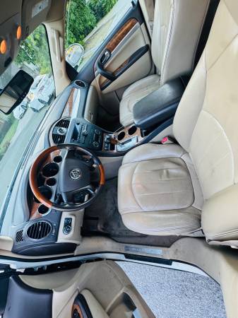 2010 Buick Enclave - $3,38663470894758017121