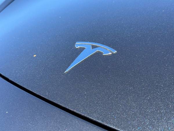 2017 Tesla Model 3 **PRECIO REFLEJA $4000 DE CRÉDITO PARA VEHÍCULO ELÉCTRICO** SKU:26512 Tesla - $16,999 (San Diego Auto Finders)63624789179395123