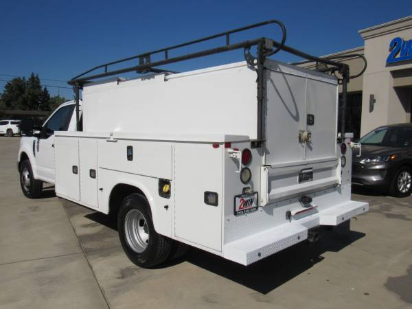 2017 FORD F350 ***CAMA DE 11 FT UTILIDAD*** - $18,995 (2WIN AUTO SALES)63619519907843122