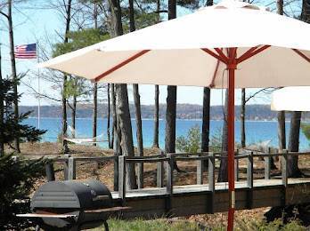 $210 / 4br - Stone Terrace Beach Cottage (1300 S W Bay Shore Dr, Suttons Bay, MI)64151607927555123
