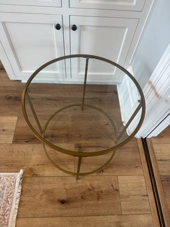 Round Glass table 1