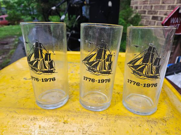 Bicentennial 7-inch glasses with Ship embellishment, 3 total 1