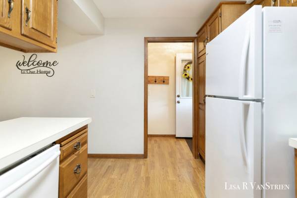 $205,000 / 2br - 1640ft2 - Peaceful Easy 55+ Living Condo (Grand Rapids Kentwood)63985941211010121