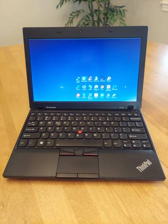 Lenovo x120e Ultraportable Laptop 1