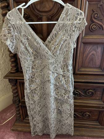 BEAUTIFULL BEIGE SEQUINNED DRESS. 1