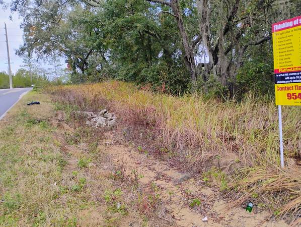 $62,100 / 112385ft2 - Nice builable 2.58 AC Resid lot that you can divide into 2 parcels (Interlachen)63822864076673123