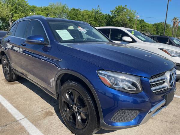 2018 Mercedes-Benz GLC 300 . . BAD CREDIT ok. . . .1st time buyer OK - $21,900 (1990 hwy 6  . . . . 281-870-8889 👍☎)63617086947969122