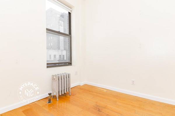 $3,300 / 2br - Williamsburg - Beautiful 2 Bedroom - Heat included - No fee!! (Williamsburg)63854287460739121