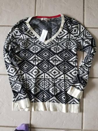 New Banana Republic Sweater-xs-w 1