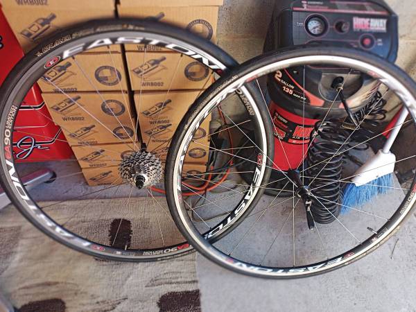 Multiple PRO racing road bike wheel sets complete ready to bolt 1