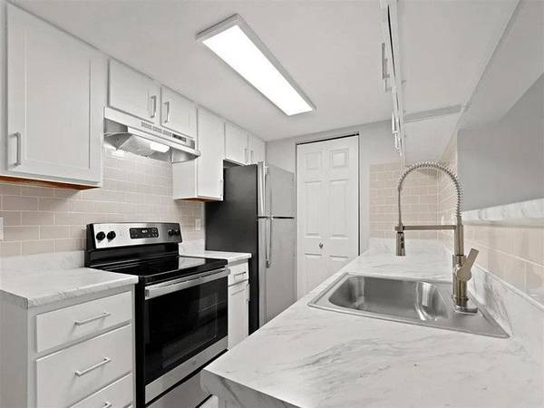 $1,499 / 2br - 836ft2 - Disposición, Patio, Centro de Fitness 24 Horas (Colorado Springs Central por University Park Sur de Ac)63658213276291123