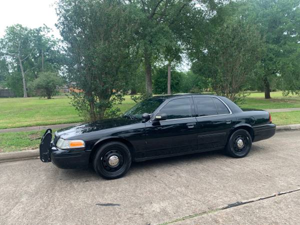 2011 Ford Crown Victoria - $6,500 (Houston)63622447582595120