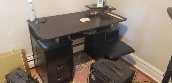Desk 1