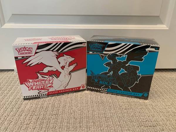 Pokemon White Flare & Black Bolt ETBs 1