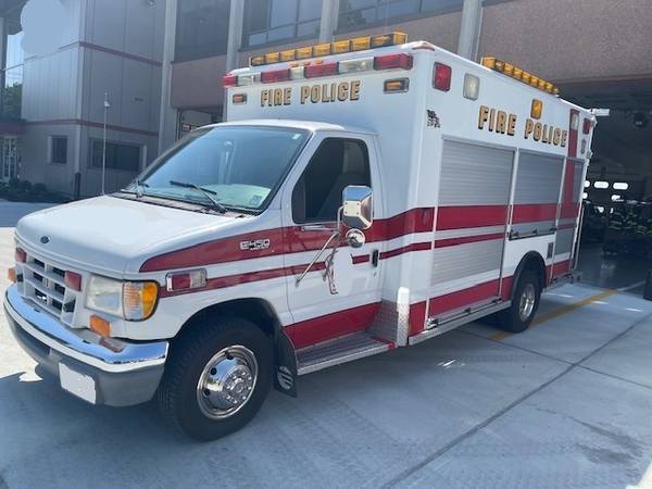 Ambulancia Wheeled Coach Ford E450 Super Duty 1999, 16.000 millas, 7,3 - $15.000 (Deer Park)634706196595211210