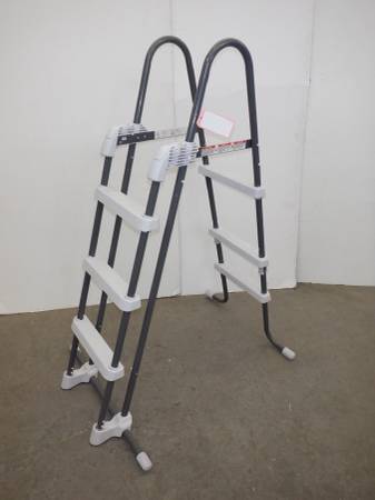 Brand New POOL Ladder 1