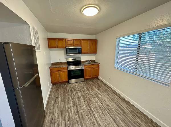 $1,080 / 2br - 800ft2 - ***Spacious 2BR, 1BA Apartment Designed for Easy Living***64024822999811123