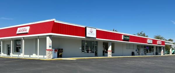$1 BUSY SHOPPING CENTER! PRIME RETAIL AND OR OFFICE SPACES AVAIALBLE NOW! (Tri County - CHIEFLAND)63823035355521122
