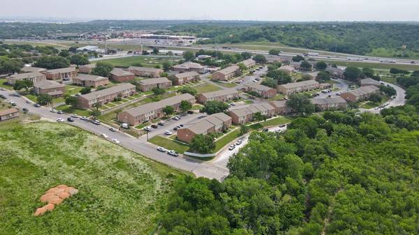 Linen Closet, Dishwasher, Cable Ready 1