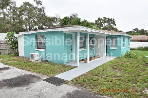 $1,195 / 1br - 403 Milwaukee Ave ~ Dunedin Duplex! ~ (Dunedin)63991084419203121