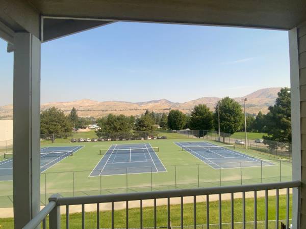 $2,250 / 3br - 1568ft2 - *$1,200 OFF 1st & 2nd month's Rent * Spacious 3 Bedroom, 2.5 Bath (Chelan)63828063481985121