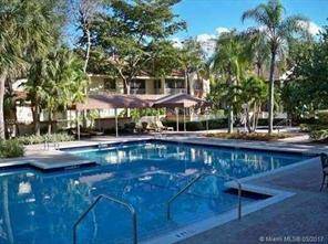 $1,950 / 2br - LEASE NAPOLI GARDANS.  WALK TO CYPRESS PARK... NICE 2ND FLOOR CONDO (CORAL SPRINGS)64049098259202123