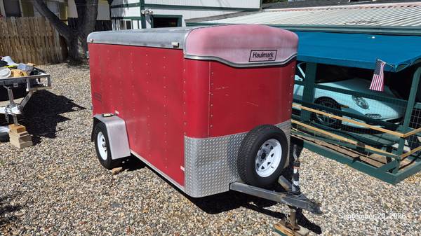 Enclosed Hallmark trailer. 5 x 10 1