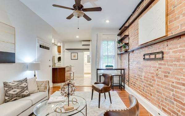 $1,575 / 1br - 620ft2 - Charming 1bed, 1bath with lots of sunlight. (Kalorama Triangle)63958909067266122
