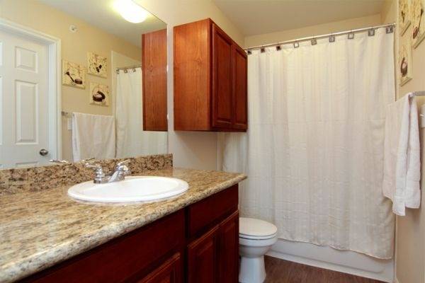 1 bedroom, Enclosed Patios or Balconies, Easy Access to 1-45 1