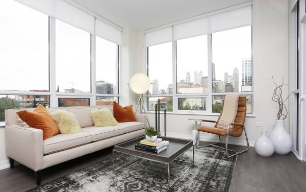 $3,436 / 2br - River North 2 Dormitorios/2 Baños, Balcón Piscina, Hidromasaje, Sauna, Gimnasio (River North)63960010782338121
