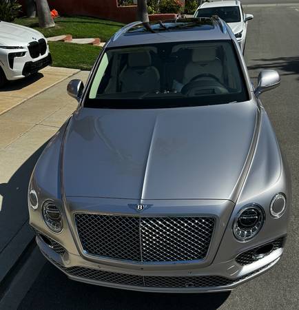 2018 Bentley Bentayga Onyx Edition - $49,900 (Del Mar)63440496751233123