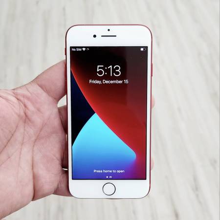 Unlocked iPhone 8 64GB Product RED Edition - $135 (Chamblee)63470456800131124