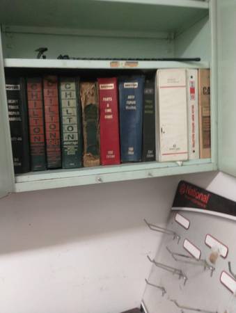 Chilton Auto & Motor Repair Manuals. 1