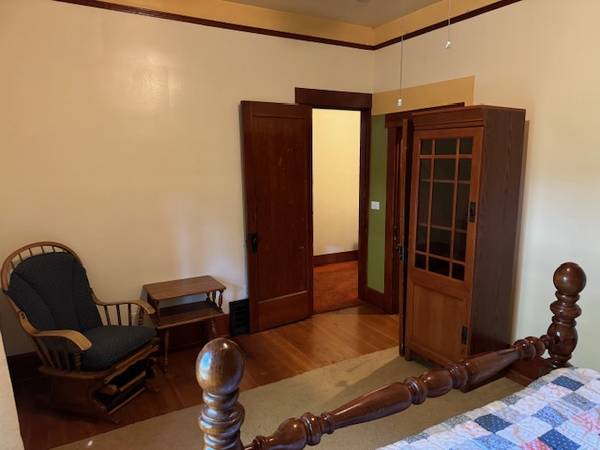 $650 / 5br - 200ft2 - Furnished Room with Free Utilities Across from Bus Stop (Olympia High School)63799881843841121