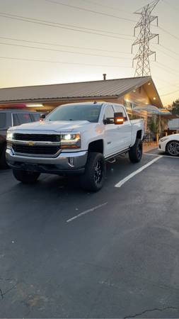 2017 Silverado Chevy 1