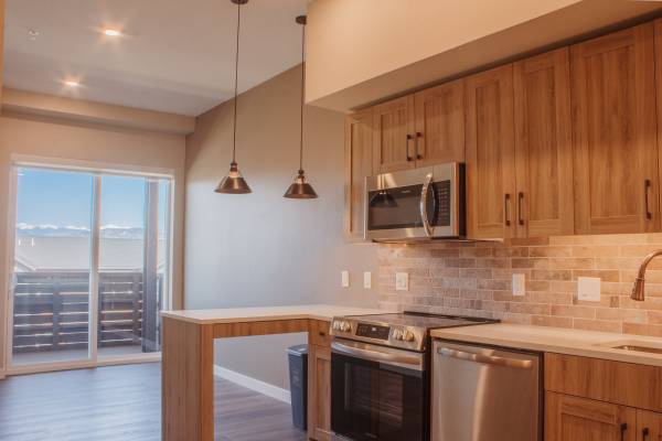 Modern One Bedroom with Brand New Amenities! Move-in Today! 1