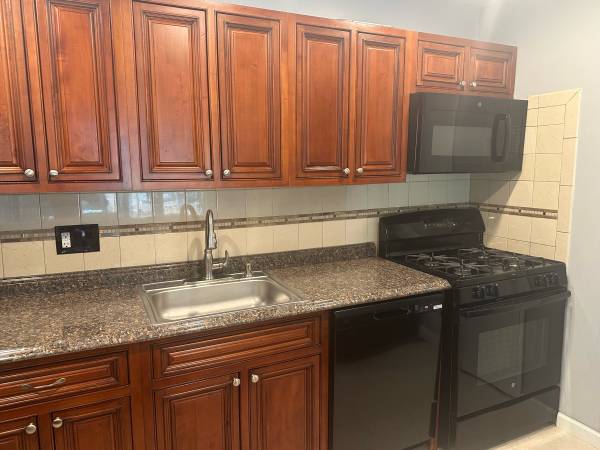 $2,375 / 2br - 929ft2 - For Rent by Owner (Fairfax)63822011598595124