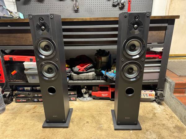 Sony SS-CS3 Hi-Res tower speakers - tools - by owner - sale