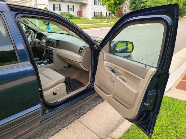 Jeep Cherokee Laredo 2006 - $2,400 (PMadison)63613817918721121