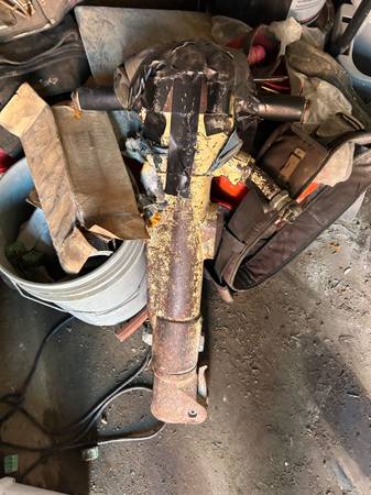 90lb jack hammer 1