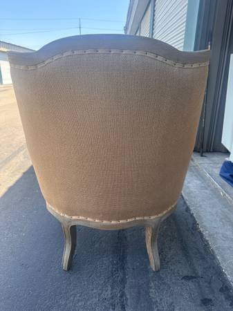 French accent chair gorgeous burlap back - $200 (dublin / pleasanton / livermore)63471479196035122
