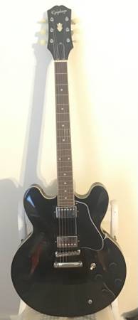 ES-335 w/Hardcase 1