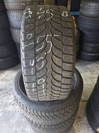 255-40-19 bridjestone blizzak 1