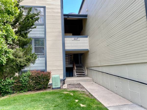 $1,345 / 1br - 602ft2 - Clean and Cozy Ground-Level 1BR Townhome For Rent - 1st Month Free! (Aurora)63973503106307120