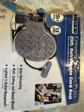 Tasco Diamond Plate cord Reel 1