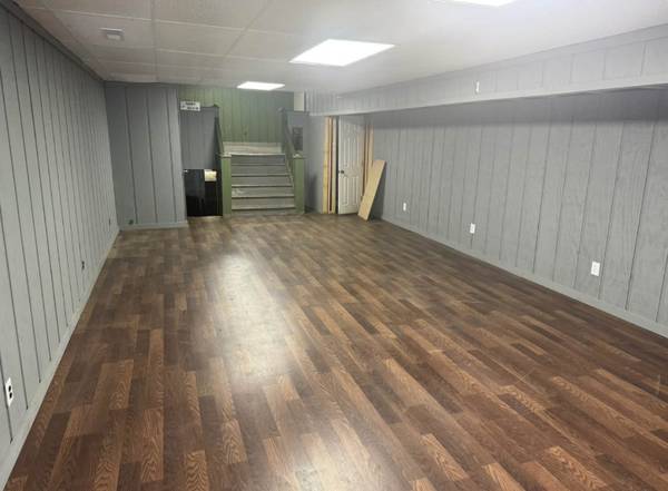 $900.00 / 1500ft2 - Espacio comercial ubicado en el centro de Colfax IN63680139751171121