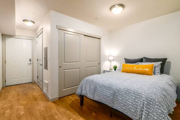 $1,195 Pet Friendly Studio @ Irvington Gardens! Come Tour! (NE Portland, Lloyd District, Irvington)63914741048323124