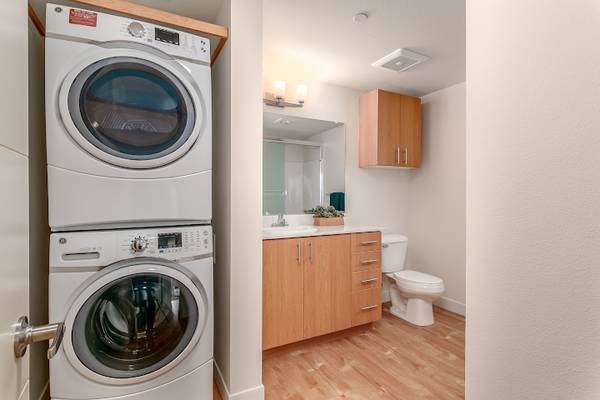$1,495 / 1br - Maintenance That Moves at Your Speed @ Division Street Station! (SE Portland, Division, Richmond, Mt Tabor)63999315404291123