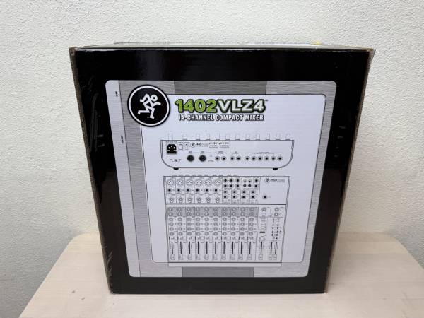 NEW) Mackie 1402VLZ4 14-Channel Compact Mixer - musical
