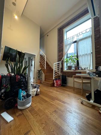 $4,295 / 2br - 900ft2 - Amazing DUPLEX 2BR - 20ft CEILINGS!!! Prime Greenpoint - Franklin st! (Greenpoint)63874743600131120